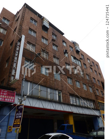 台灣苗栗-2014年1月26日：台灣歷史風景：苗栗店、三尚百貨、苗栗市南苗商業區 124735441