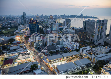 THAILAND PATTAYA CITY SKYLINE 124741995