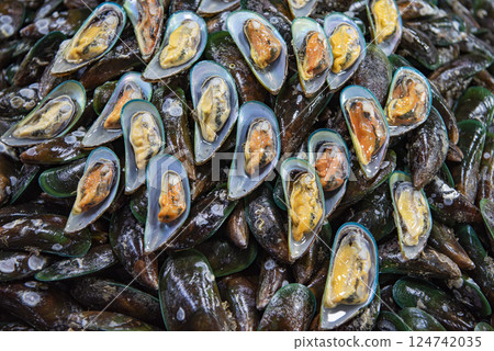 THAILAND PATTAYA NAKLUA SEAFOOD FISH MARKET 124742035