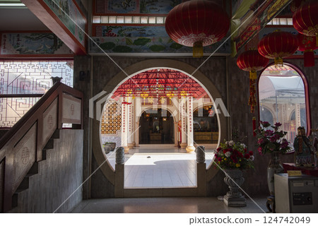 THAILAND PATTAYA NAKLUA POI SIAN JOW SHRINE 124742049