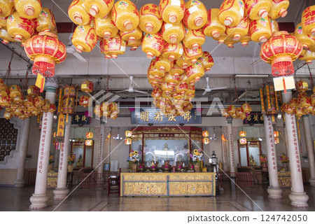 THAILAND PATTAYA NAKLUA POI SIAN JOW SHRINE 124742050