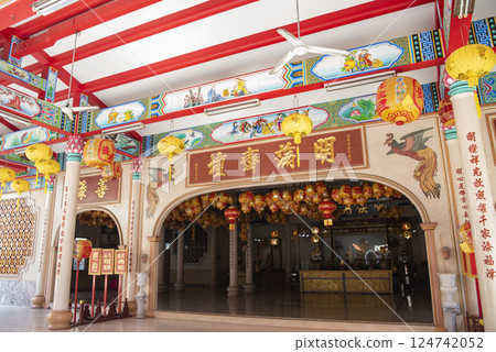 THAILAND PATTAYA NAKLUA POI SIAN JOW SHRINE 124742052