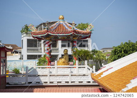 THAILAND PATTAYA NAKLUA POI SIAN JOW SHRINE 124742065