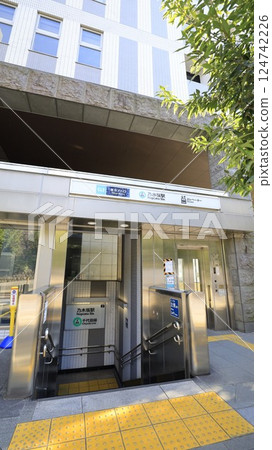 東京地鐵千代田線乃木坂站2號出口設置電梯 124742226