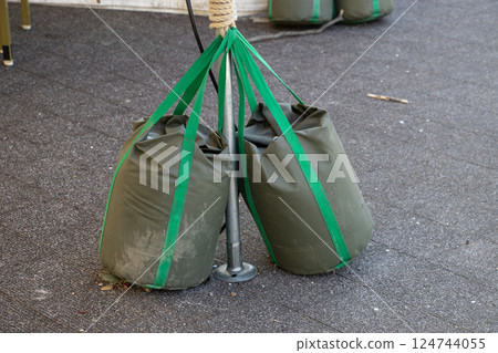 帳篷重量 124744055