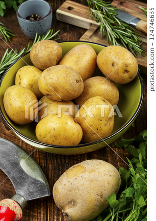 Colorful fresh organic vegetables 124746635