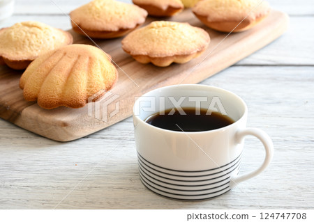 Morning coffee time Morning coffee time 124747708