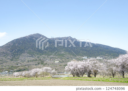 Mount Tsukuba and Ring Ring Road - Removing power lines and poles 124748096