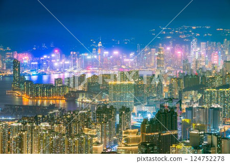 香港九龍山頂夜景 124752278