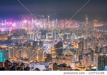 Night view from Kowloon Peak, Hong Kong Night view from Kowloon Peak, Hong Kong 124752286