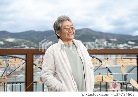 Senior men with a smile 124754602