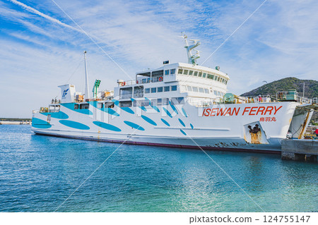 停泊在田原市（愛知縣）的伊勢灣渡輪的景色 124755147
