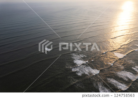Ocean surface with waves 124758563