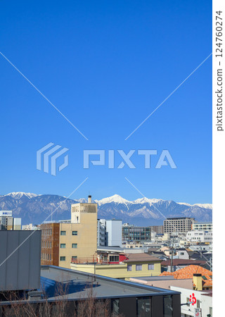 松本的城市景觀與北阿爾卑斯山 124760274