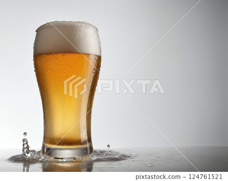 冰鎮啤酒。 124761521