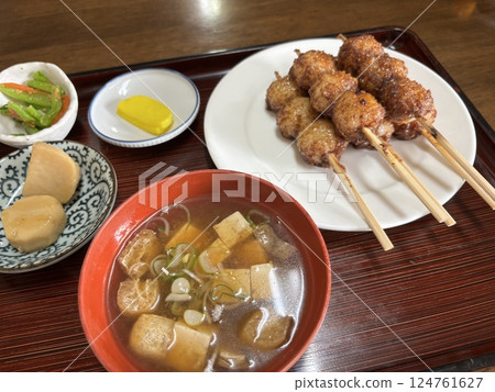 看起來很美味的五平麻糬 看起來很美味的五平麻糬 124761627