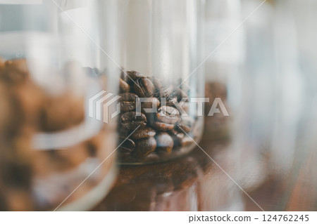coffee bean, coffee-bean, bean 124762245