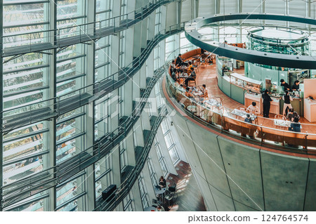 The National Art Center, Tokyo 124764574