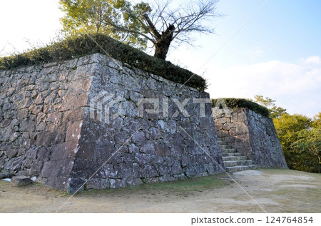Stone wall of the Kushi-gata Gate ruins at Uwajima Castle 124764854