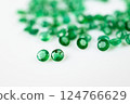Emerald Loose 1 124766629