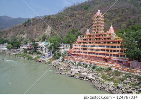 India Rishikesh Ganges River India Rishikesh Ganges River 124767034