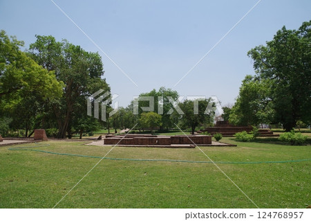India: Sahet ruins, one of the eight great Buddhist holiest sites India: Sahet ruins, one of the eight great Buddhist holiest sites 124768957