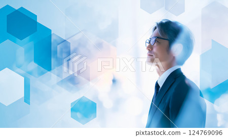 戴眼鏡的商人在幾何背景前思考 124769096