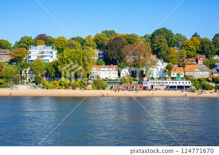 Hamburg riverside Hamburg riverside 124771670