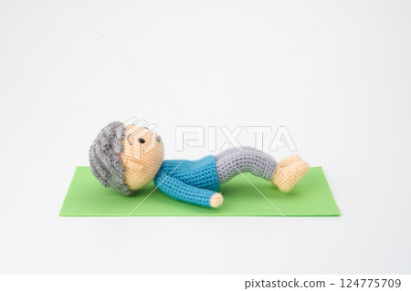 Amigurumi dolls: Senior life image 124775709