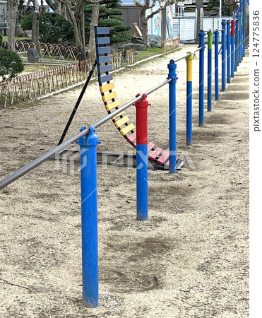 Iron bar and reverse climbing aid Iron bar and reverse climbing aid 124775836