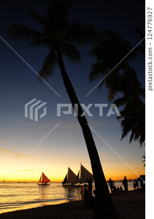 長灘島白沙灘日落 長灘島白沙灘日落 124776927