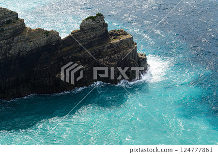 Exposed geological layers at Yahagi Maruyama Park 124777861