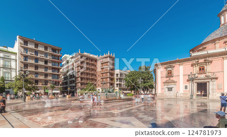 Panoramic timelapse of Valencia's Plaza de la Virgen. Spain 124781973