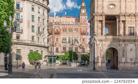 Town Hall and Plaza de San Francisco in Seville timelapse Town Hall and Plaza de San Francisco in Seville timelapse 124782054