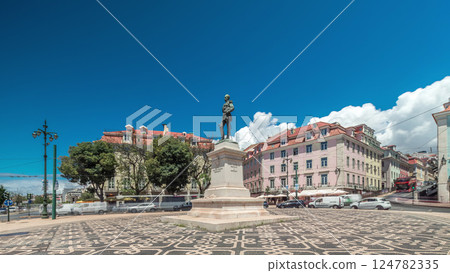 Duque da Terceira Square with monument timelapse hyperlapse located in central Lisbon 124782335