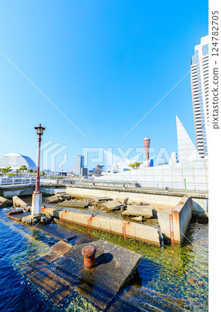 Spring in Kobe Port, Kobe Port Earthquake Memorial Park, Kobe City, Hyogo Prefecture 124782705