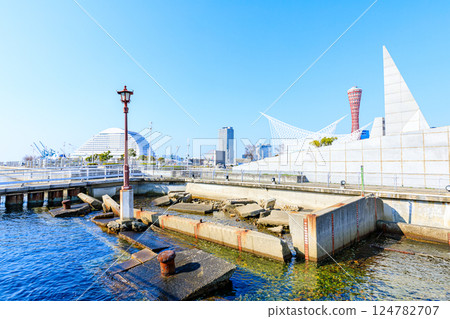 兵庫縣神戶市神戶港地震紀念公園的神戶港之春 兵庫縣神戶市神戶港地震紀念公園的神戶港之春 124782707