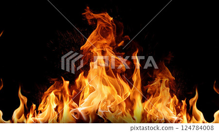 黑色背景上火焰的紋理背景圖像 124784008