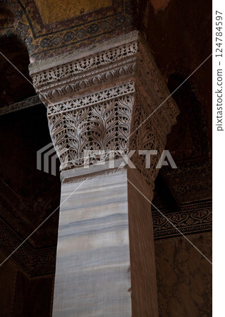 Hagia Sophia is a museum, historical basilica and mosque in Istanbul. It was built by the Byzantine Emperor Justinianus, for 532-537 in Istanbul. Photo shooting 14 june 2020 124784597