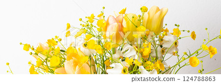 Home decoration with flowers 124788863