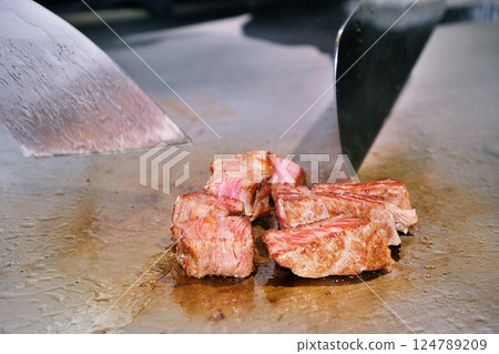 牛排烹飪場景 124789209