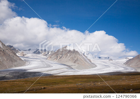 Altai tavan bogd national park landscape, Potanin Glacier, Mongolia 124790366