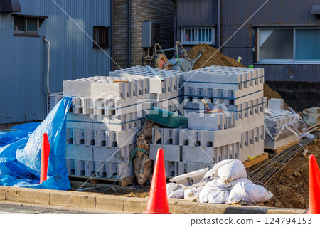 Materials placed on land for building a house 124794153