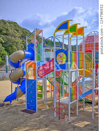Playground equipment 124796932