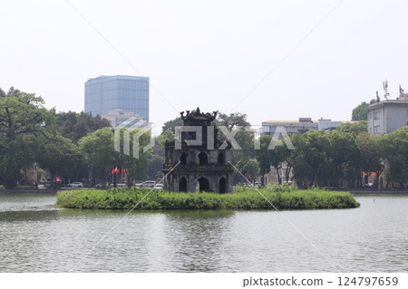 Hoan Kiem Lake 124797659