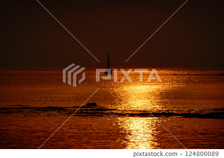 <Goto scenery> The sea at Tarōjima beach at dawn <Goto scenery> The sea at Tarōjima beach at dawn 124800089