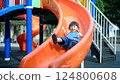 溜滑梯 124800608
