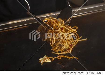 Bake yakisoba Bake yakisoba 124800689
