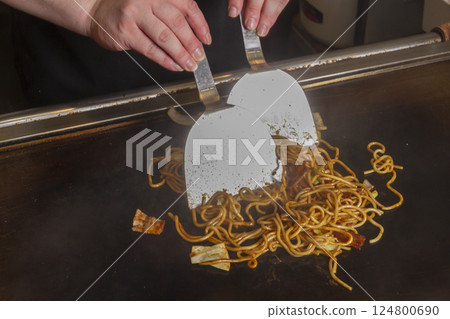 Bake yakisoba Bake yakisoba 124800690