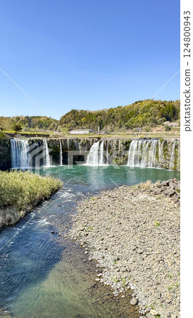 Waterfall of Hatassiri 124800943